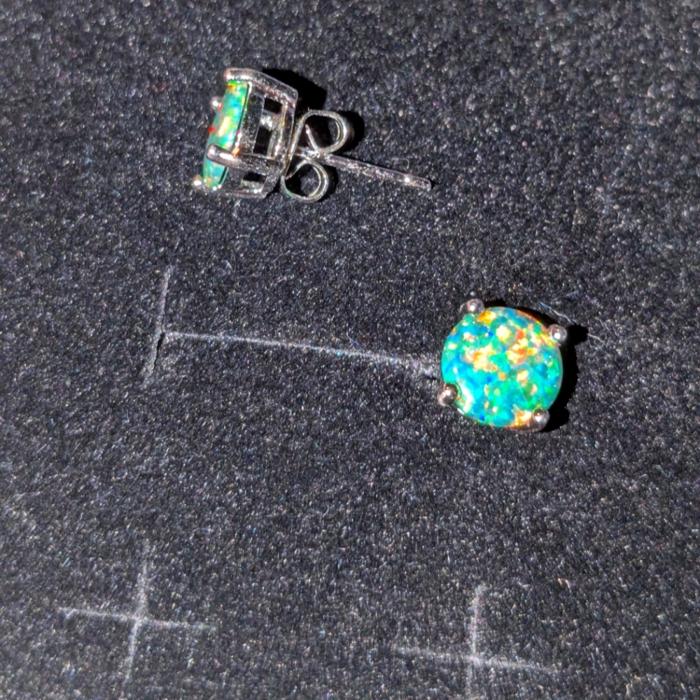 Elegant Green Fire Opal 8mm Stud Earrings.